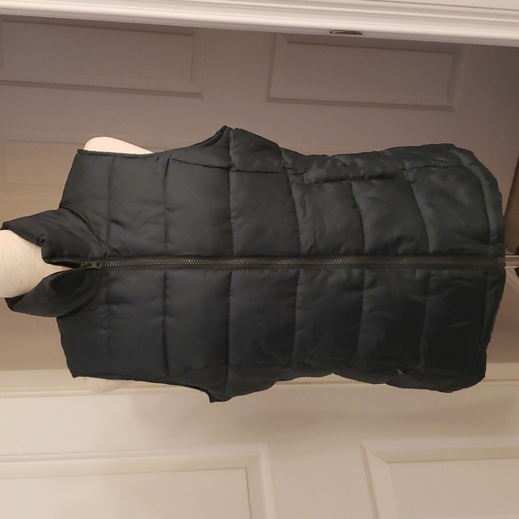 Indigo Saints Dark Hunter Green Puffer Vest Size M - Picture 1 of 14